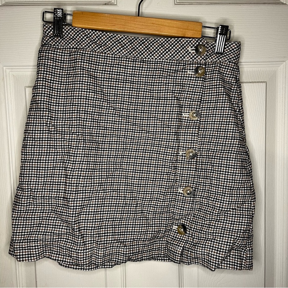 H&M divided size 6 women’s button down skirt black white brown